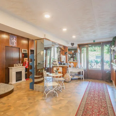 Penzion Mirabeau Bellagio Economy Per Famiglie O Gruppi, Con 4 Posti Letto Magreglio